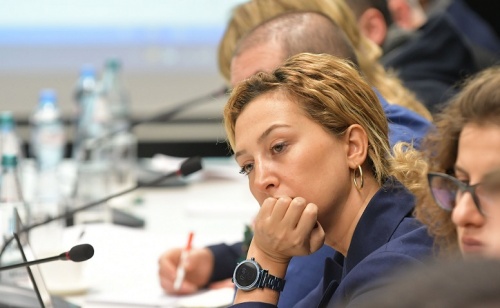 37 600 ფინანსისტიდან 60% ქალია 