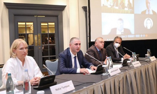 Fitch -ი: მთავრობა ბანკებს ვალუტით ვეღარ მოამარაგებს 