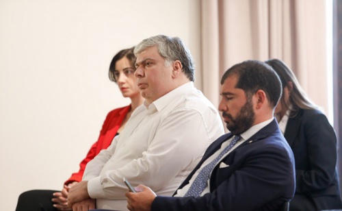 იაფი ევროს და დოლარის ეპოქა სრულდება- ნადარაია იაფი ევროს და დოლარის ეპოქა სრულდება- ნადარაია