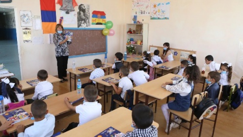 სომხეთის სკოლებში ქართული ენის სწავლებას დანერგავენ