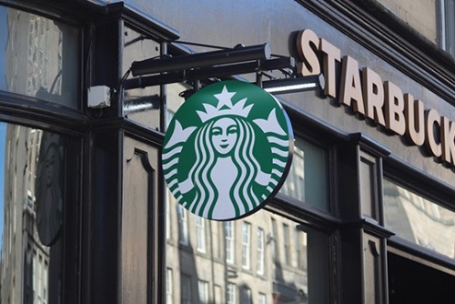 Starbucks ბრიტანეთში ბიზნესს ყიდის