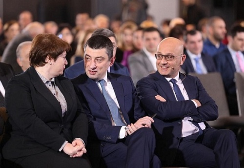 ფინანსთა მინისტრიც გადადგა