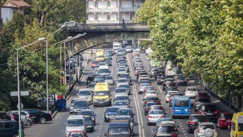 საქართველოში ავტომობილების რაოდენობა 6.6%-ით გაიზარდა