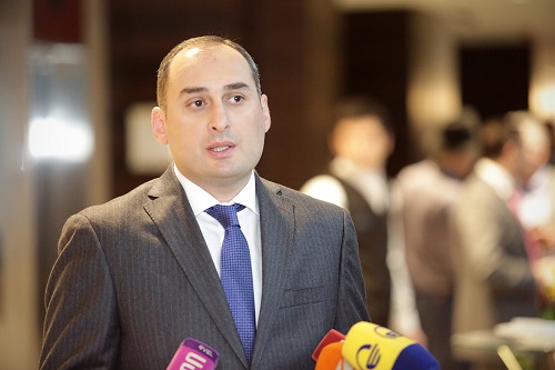 ქუმსიშვილმა უძრავი ქონება გაყიდა და ფული გაასესხა 
