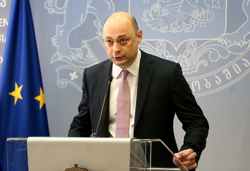 ქობულია:  რა ევროც მქონდა, ლარში გადავიყვანე, რადგან მჯერა, რომ ლარი უფრო გაძლიერდება