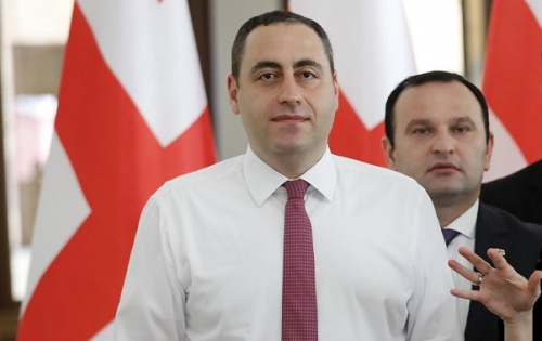 მოსამართლე მართლმსაჯულების მსახური გახდება 