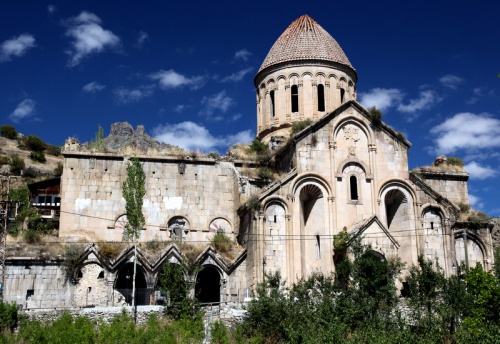 ოშკის გუმბათის გამაგრებითი სამუშაოების ისტორიული პროცესი იწყება