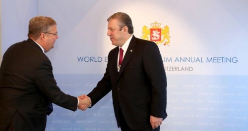 პრემიერი დავოსში ინვესტორებს ხვდება პრემიერი დავოსში ინვესტორებს ხვდება