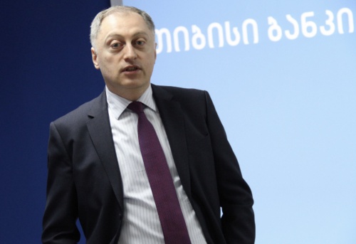 ბანკები სებ-ის რეგულაციას თან ელოდნენ თან არა