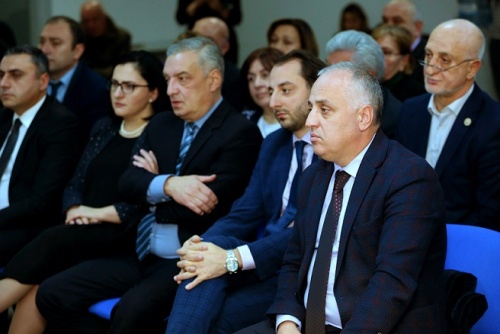 რიგგარეშე არჩეული პარლამენტი 2024 წელს დაიშლება რიგგარეშე არჩეული პარლამენტი 2024 წელს დაიშლება