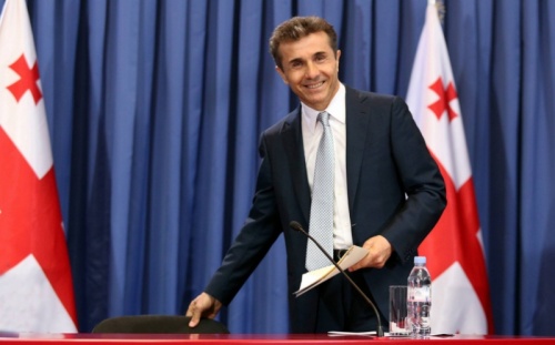 ბიძინა ივანიშვილი დაბრუნების მიზეზებს ასახელებს ბიძინა ივანიშვილი დაბრუნების მიზეზებს ასახელებს