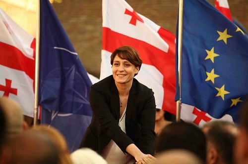 ელენე ხოშტარიას ოჯახი BRITISH LAND-ისა და Land securities-ის აქციონერი გახდა